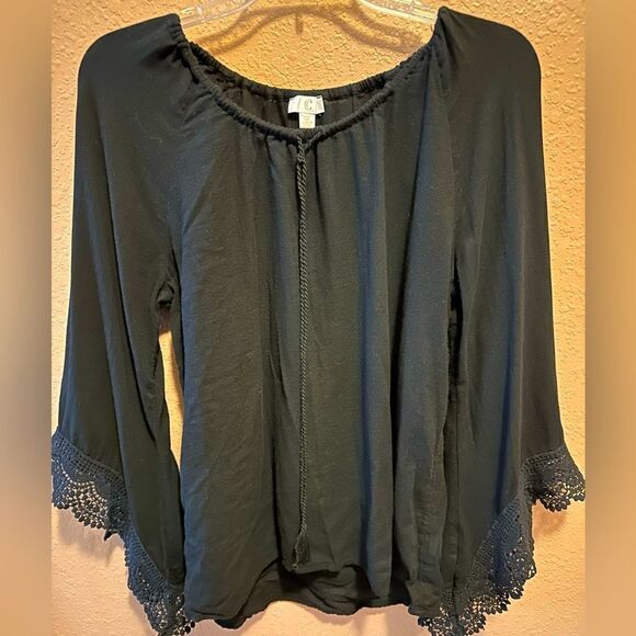 Charming Charlie black top with belle sleeves - Picture 1 of 8